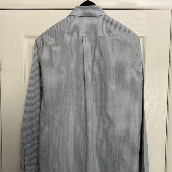 Men's Eddie Bauer Classic Fit Wrinkle Free Dress Shirt - Size M - Picture 1 of 4